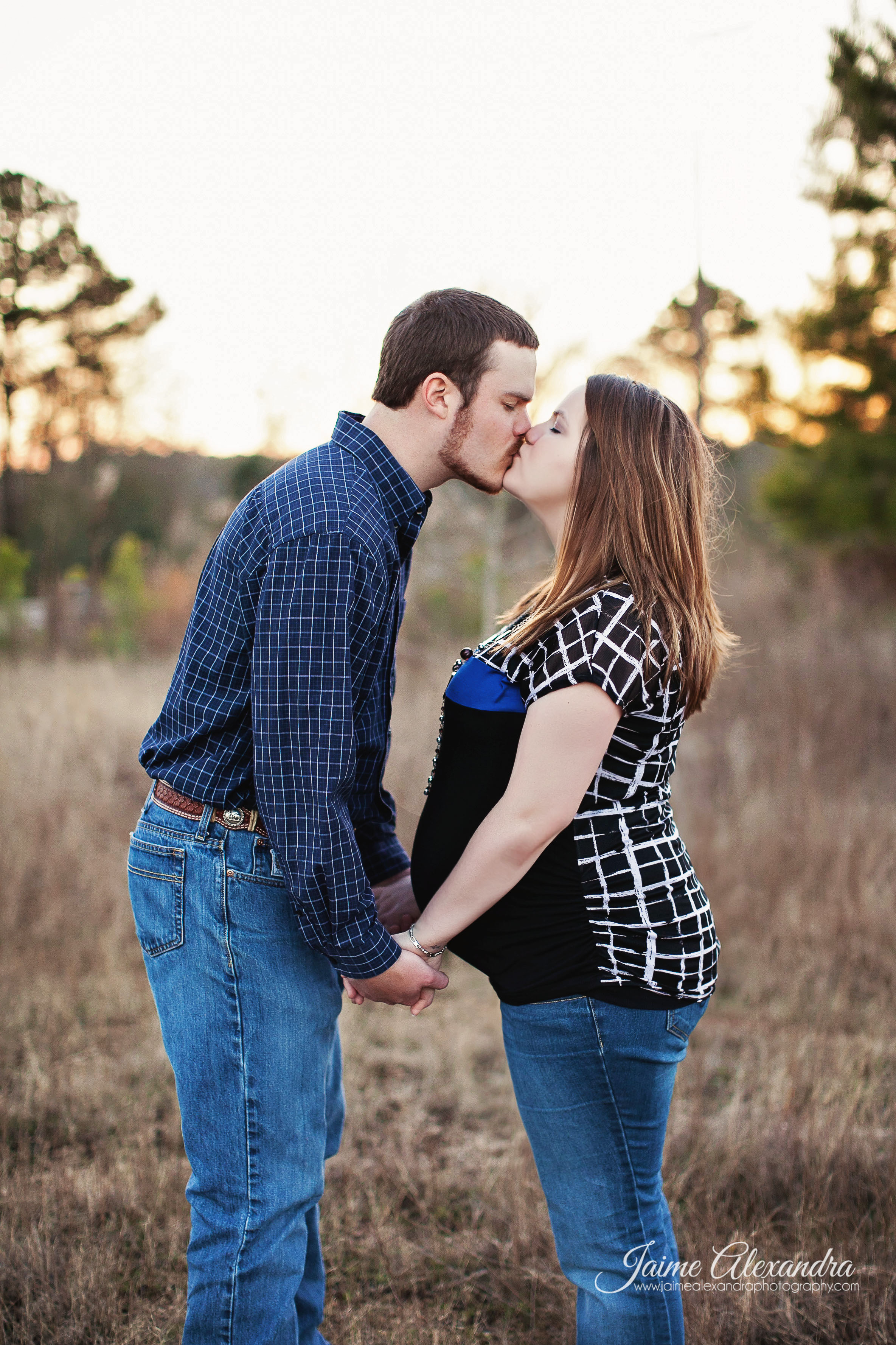 grandview tx maternity photographer