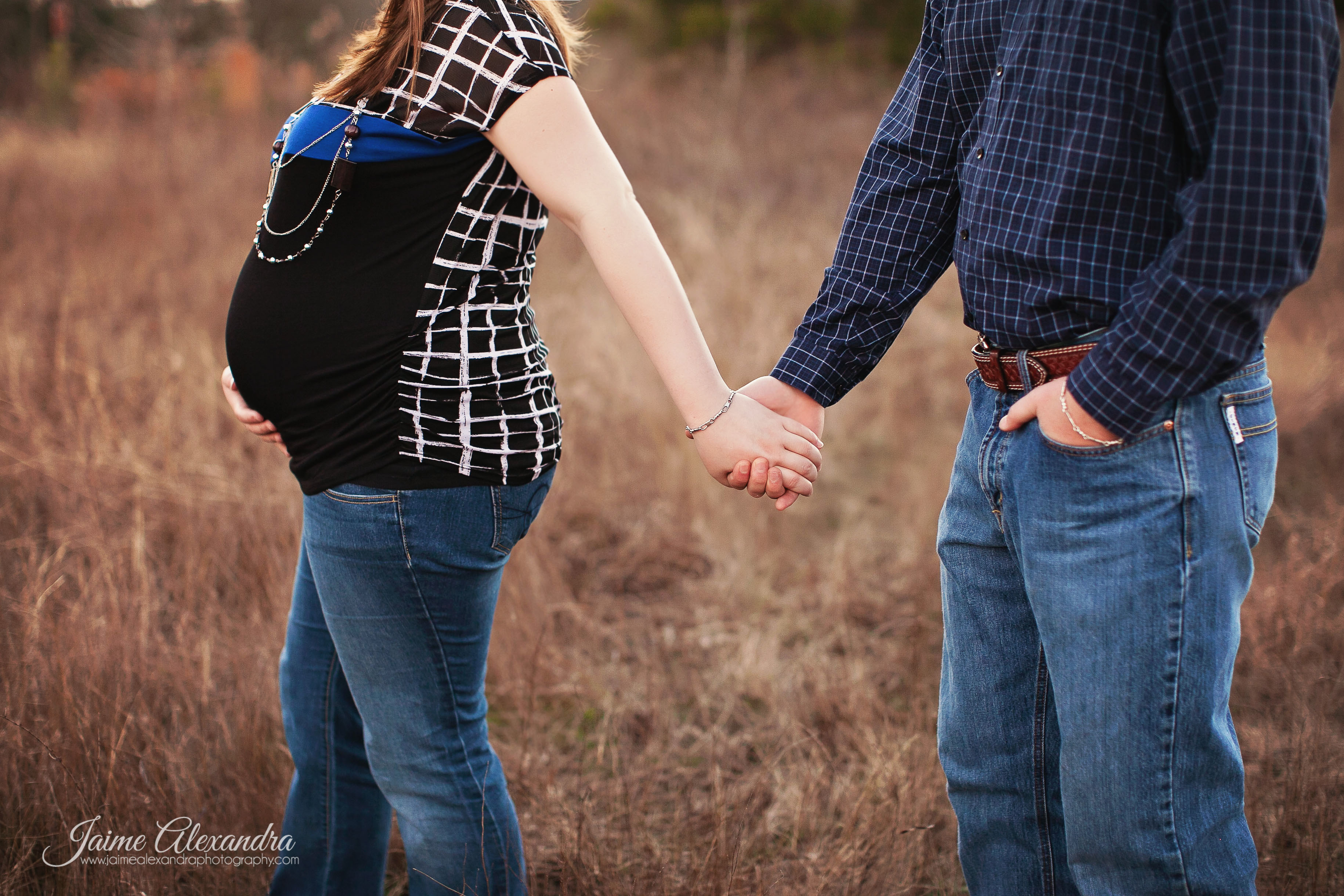 grandview tx maternity photographer