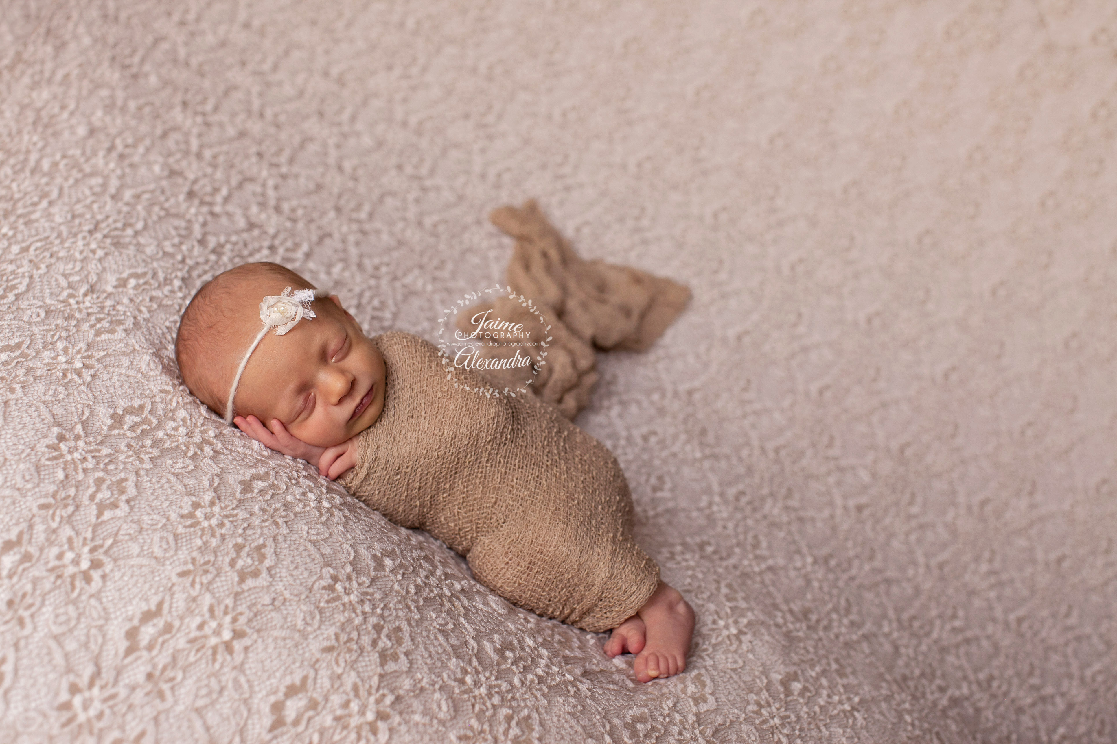 professional newborn photographer